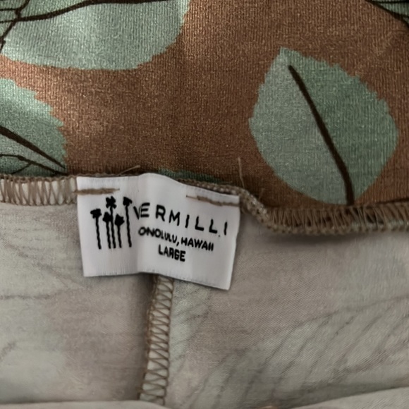 Vermilli - Picture 3 of 9